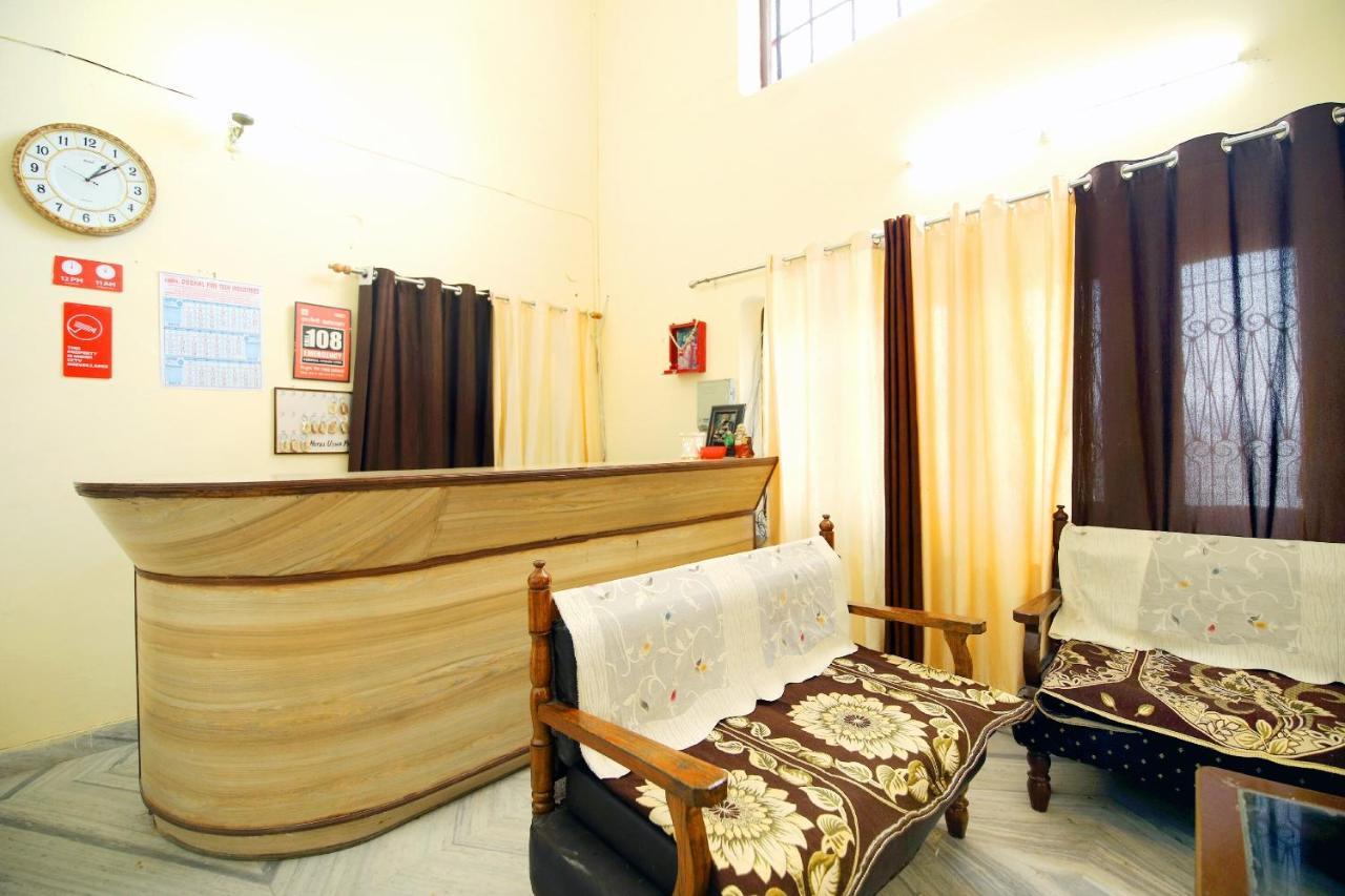 Oyo 8670 Hotel Usha Palace Mussoorie Exteriér fotografie